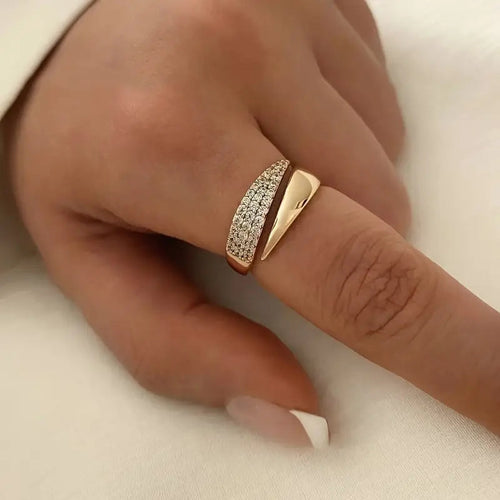 Adjustable Sparkle Ring – Dainty Gift for Her
